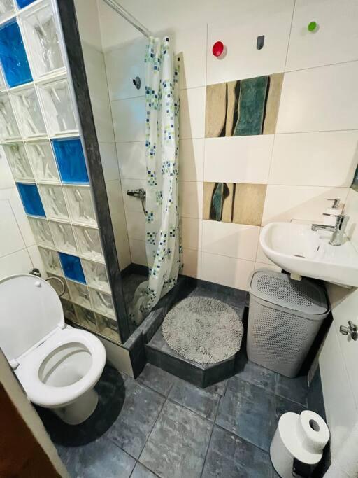 Apartament Sky - Parking, 3 Minuty Do Plazy Gdansk Bagian luar foto