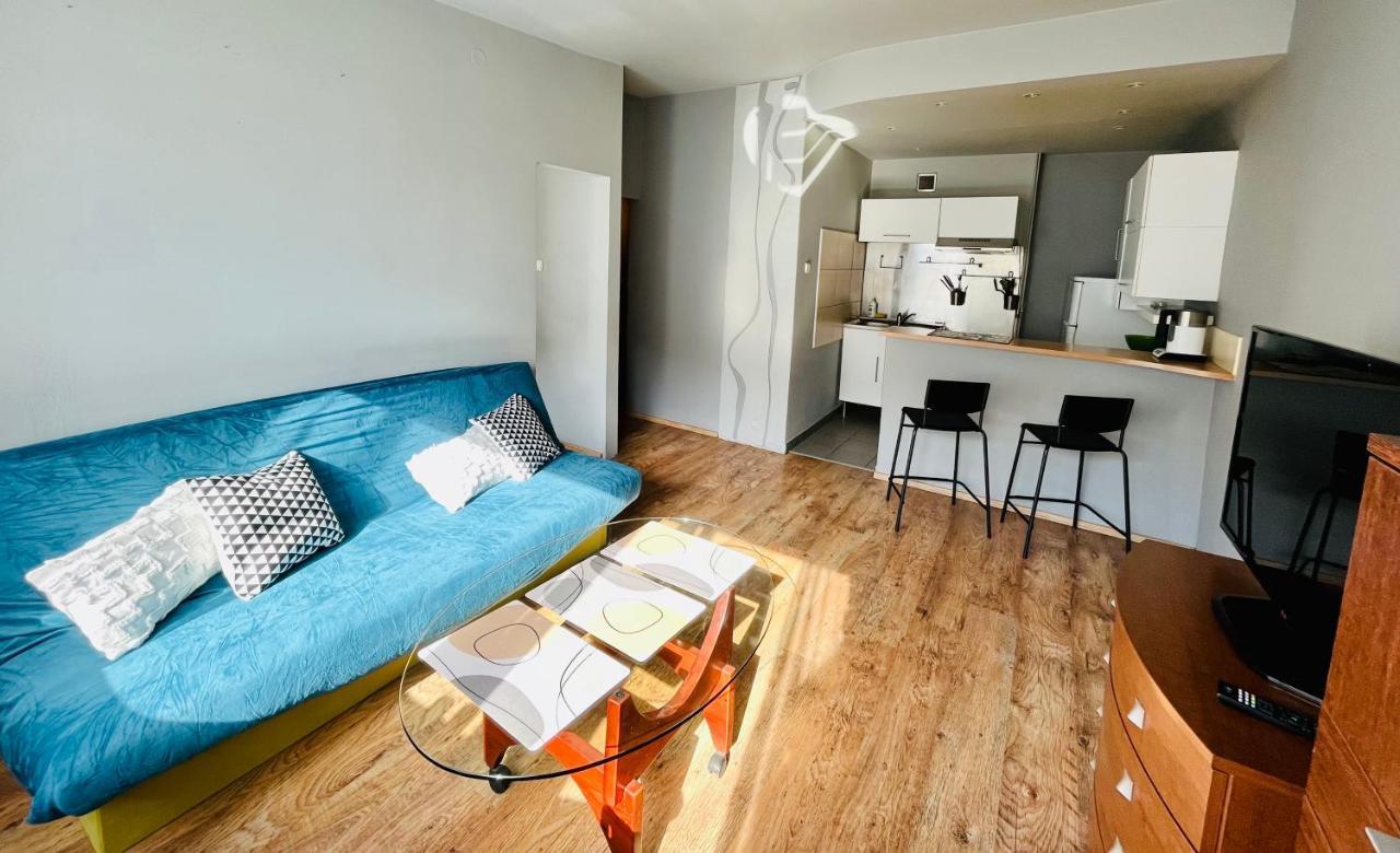 Apartament Sky - Parking, 3 Minuty Do Plazy Gdansk Bagian luar foto